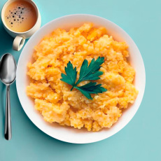 Полента из кукурузной крупы с тыквой и медом постная